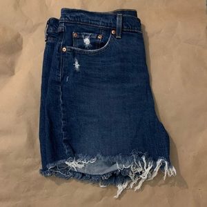 501 Levi jean shorts